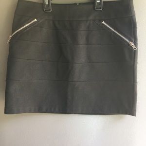 BCBGeneration Black skirt
